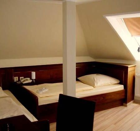 Hotel Am Wilhelmsplatz Stuttgart Extérieur photo