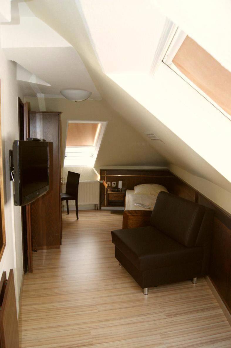Hotel Am Wilhelmsplatz Stuttgart Extérieur photo